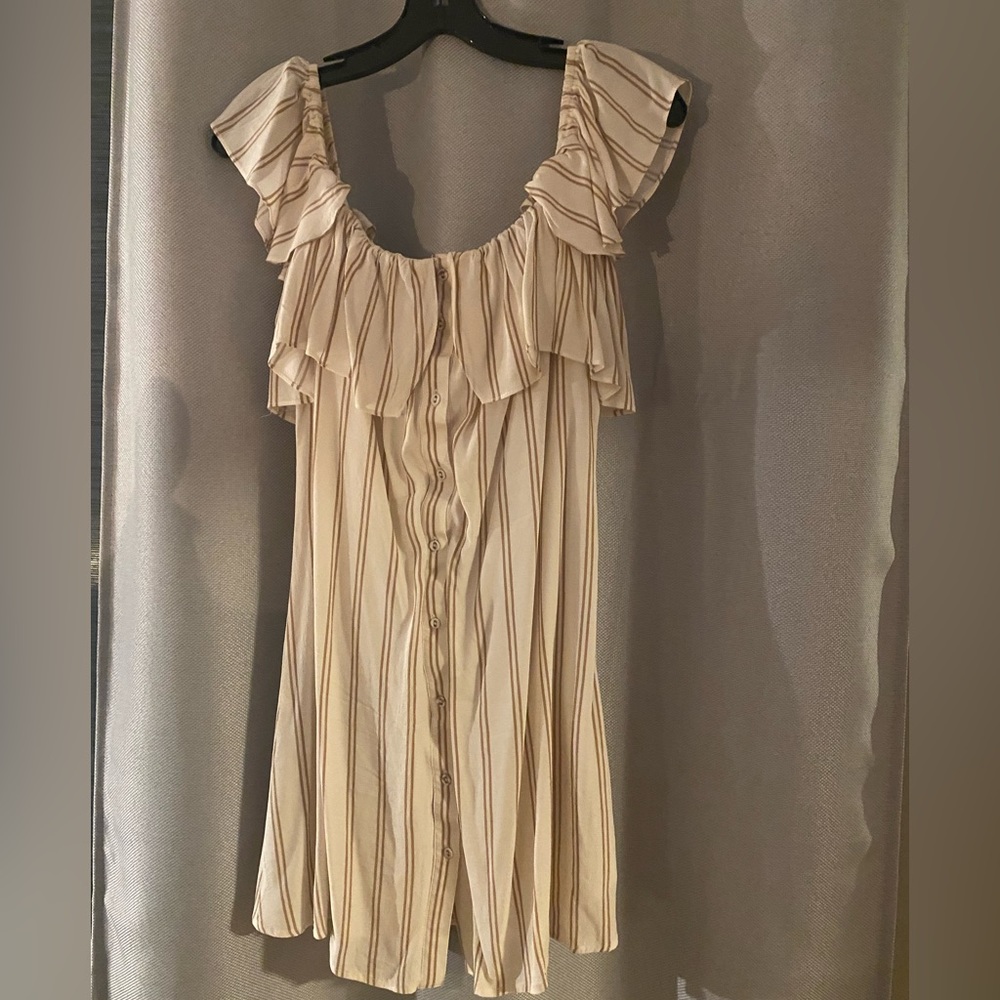 Off-shoulder dress